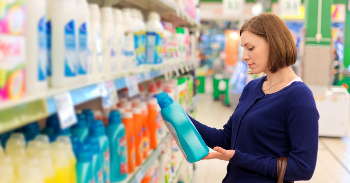 Lista de produtos de limpeza: 15 itens que devem estar nas suas compras de mercado