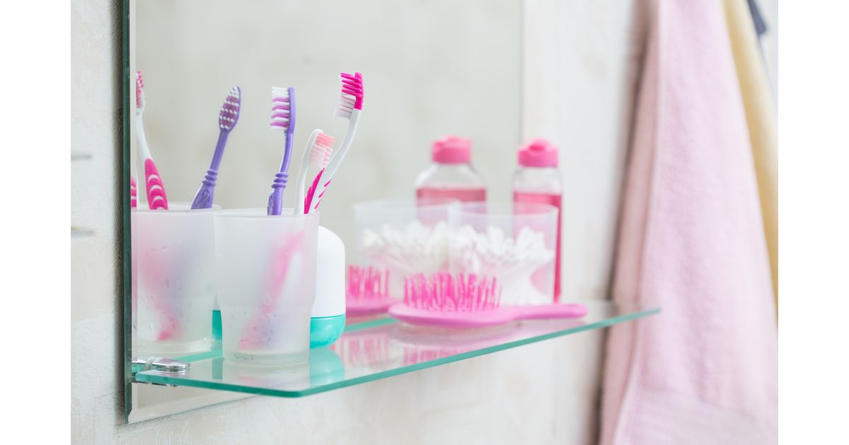 6 itens do banheiro que você deve limpar com frequência