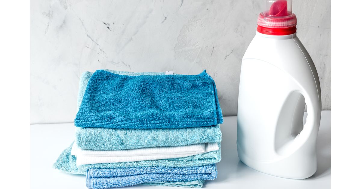 Limpeza cuidadosa: 4 materiais que é melhor não lavar com água sanitária