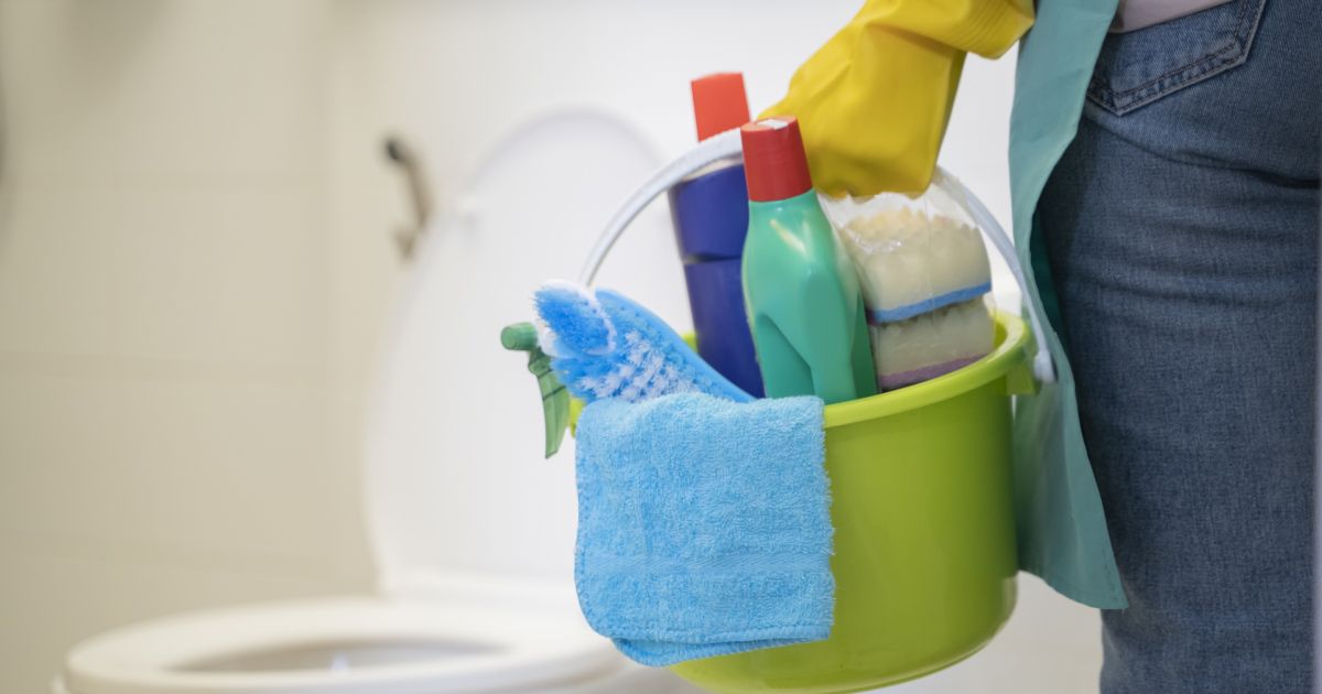 O que são produtos corrosivos e como eles se diferenciam dos abrasivos
