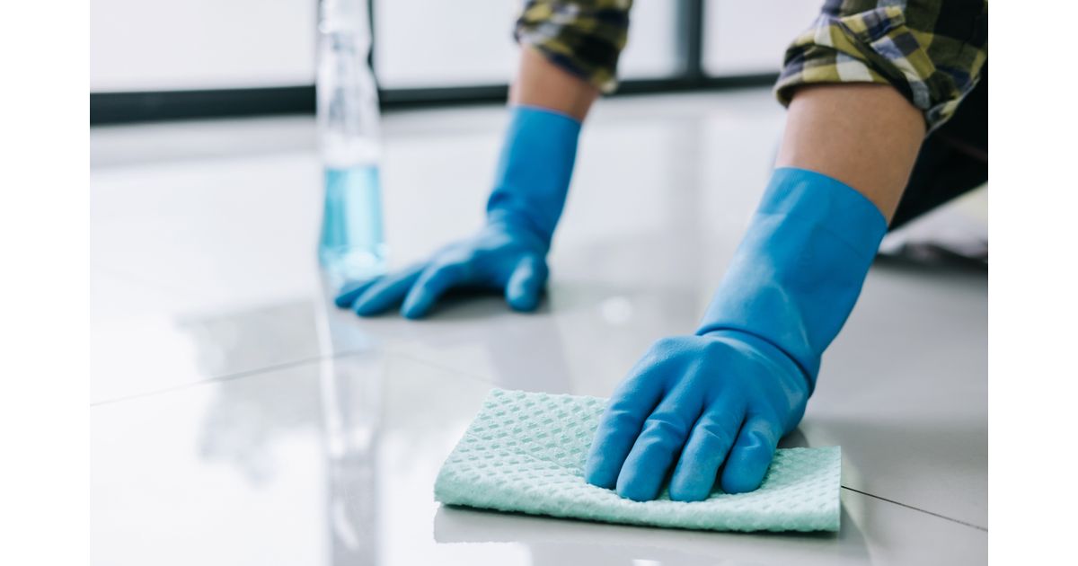 Como tirar risco de piso laminado, de madeira e de porcelanato
